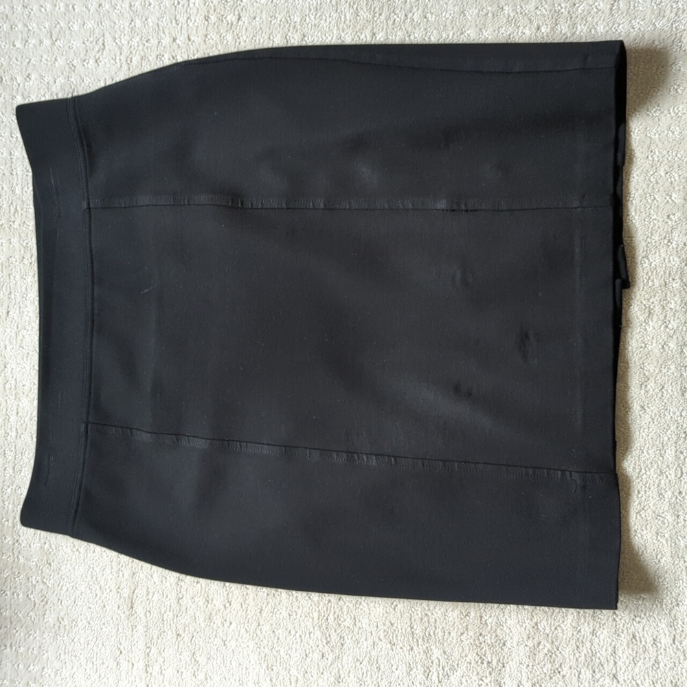 Lila Rose | Black Midi Skirt